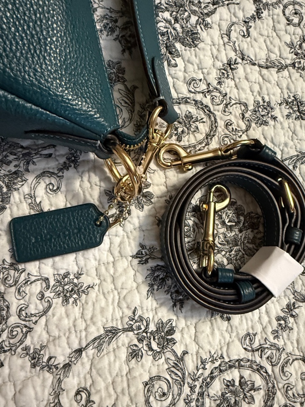 COACH Pennie Shoulder Bag Gold Hardware; Like New! - Picture 8 of 12